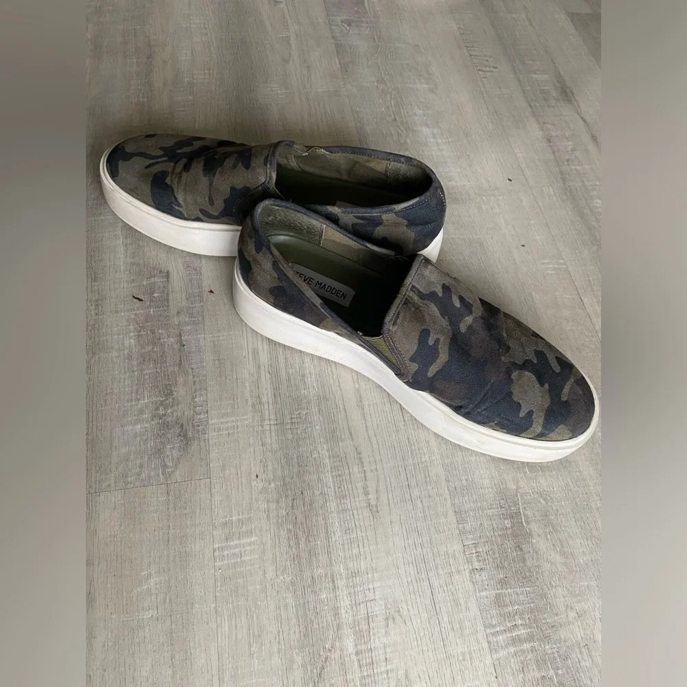 Steve Madden suede camp slip-on sneakers | size 8.5 - Picture 5 of 5